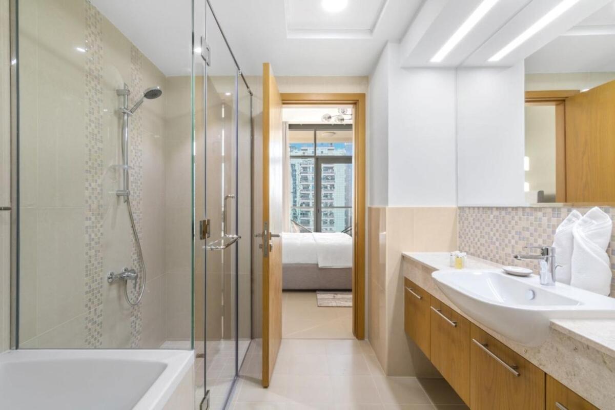 Silkhaus Spacious Central Downtown 1Bdr In New Tower Дубай Екстер'єр фото